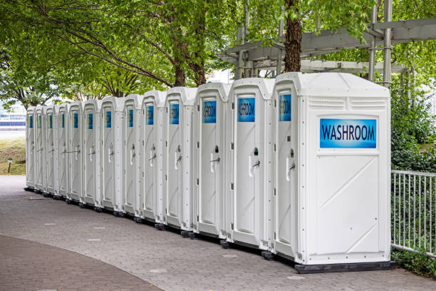 Best Eco-Friendly Portable Toilets  in Lindsay, CA